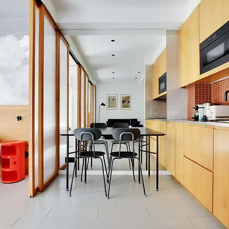 Amazing Place 2br 6p - Marais Republique Parigi
